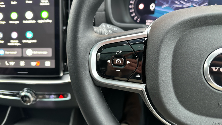 Volvo XC90 2.0 B5P Plus Dark 5dr AWD Geartronic Petrol Estate